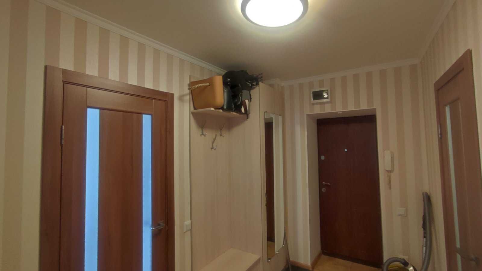 Продам квартиру в теплом кирпичном доме на Таирова Люстдорфская дорога