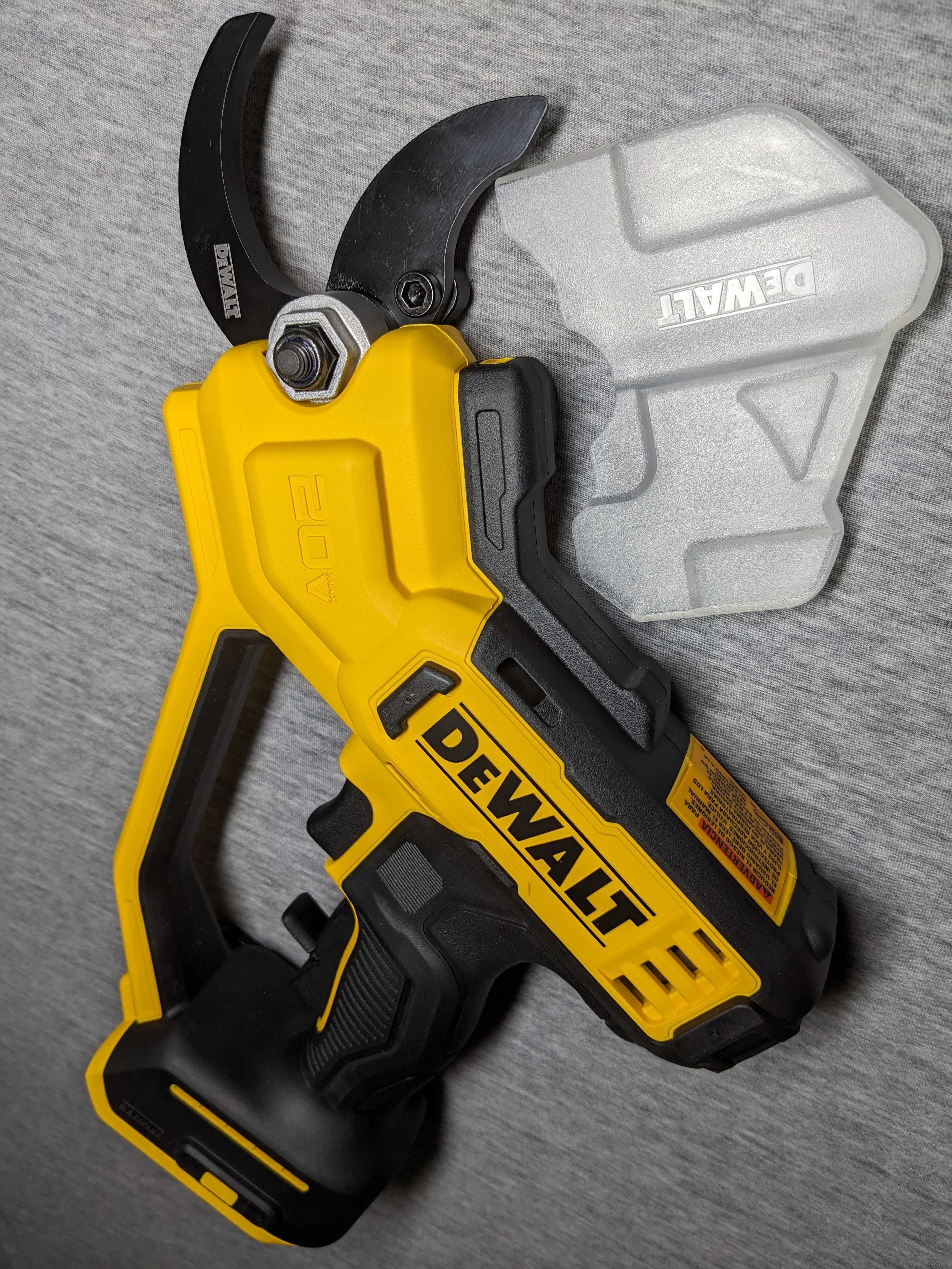 DeWALT DCPR320 Акумуляторний сікатор\ Садові ножиці\