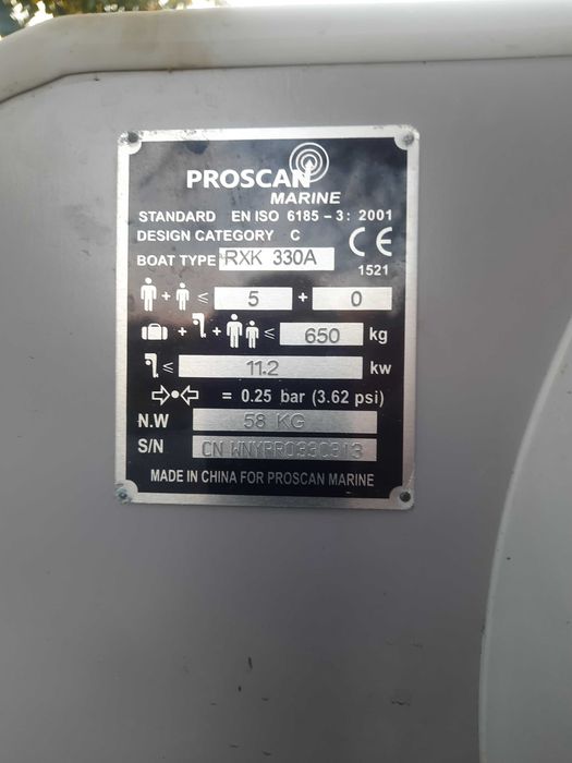 Ponton Kraken 330