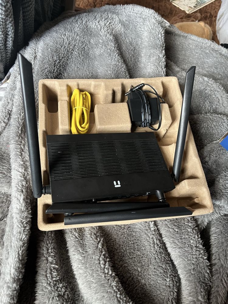 Роутер netis model 3