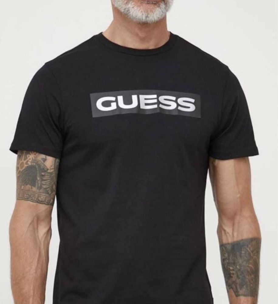 Мужские футболки Guess черные белые серые Гесс сумка унисекс шорты