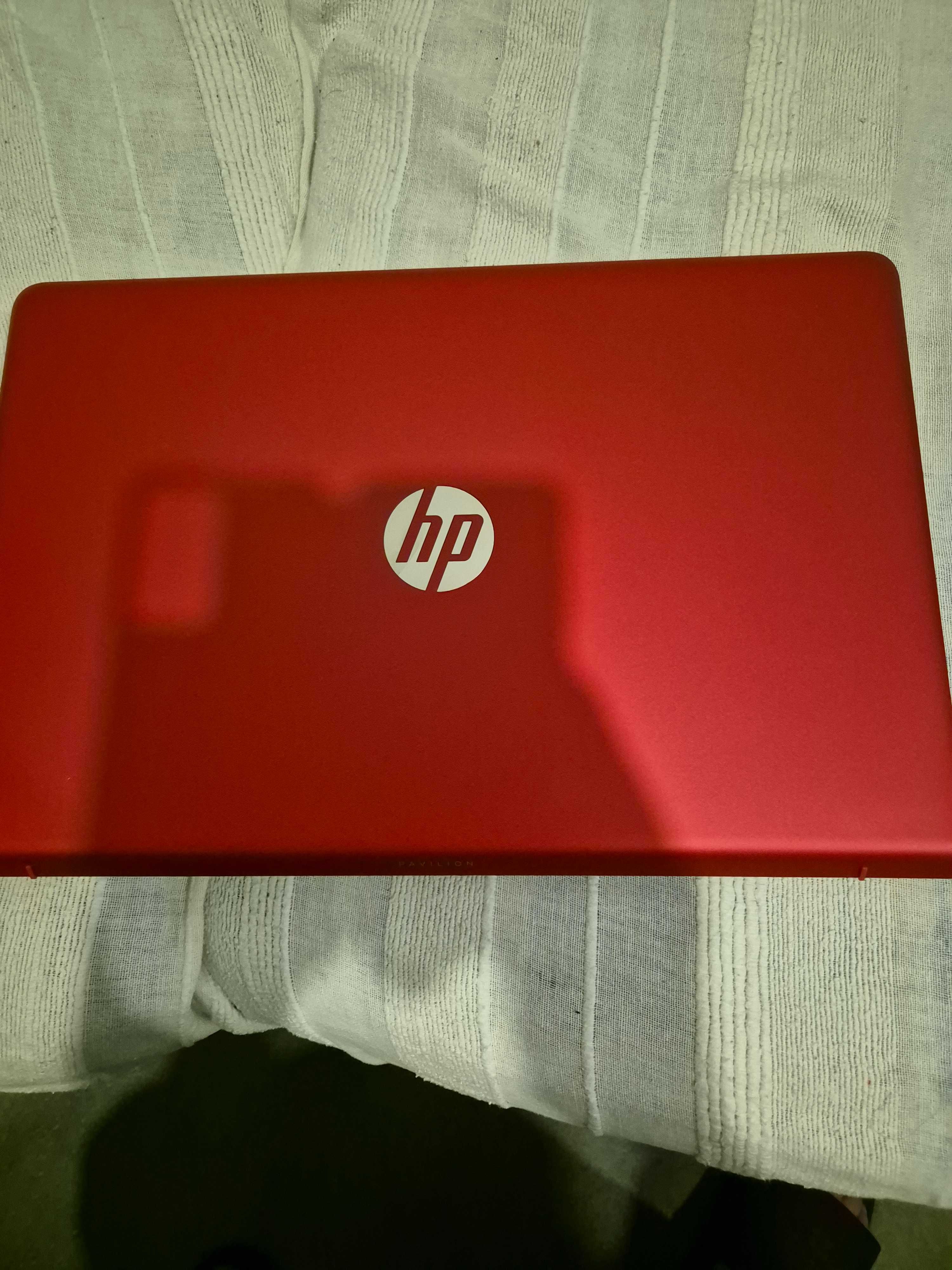 HP 15-CC504, processador i7-7500U, dois discos SSD 256 e sata 500gb