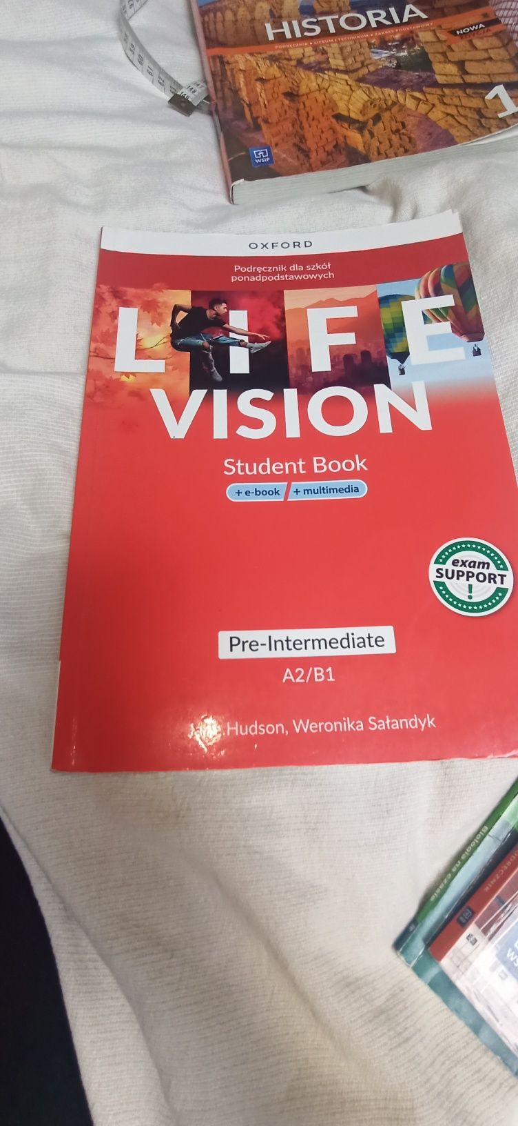 Life visuon student book Pre- Intermediate A2/B1