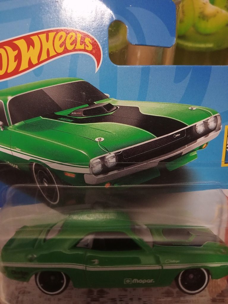 Hot Wheels '70 Dodge Hemi Challenge
'70 Dodge Hemi Challenge