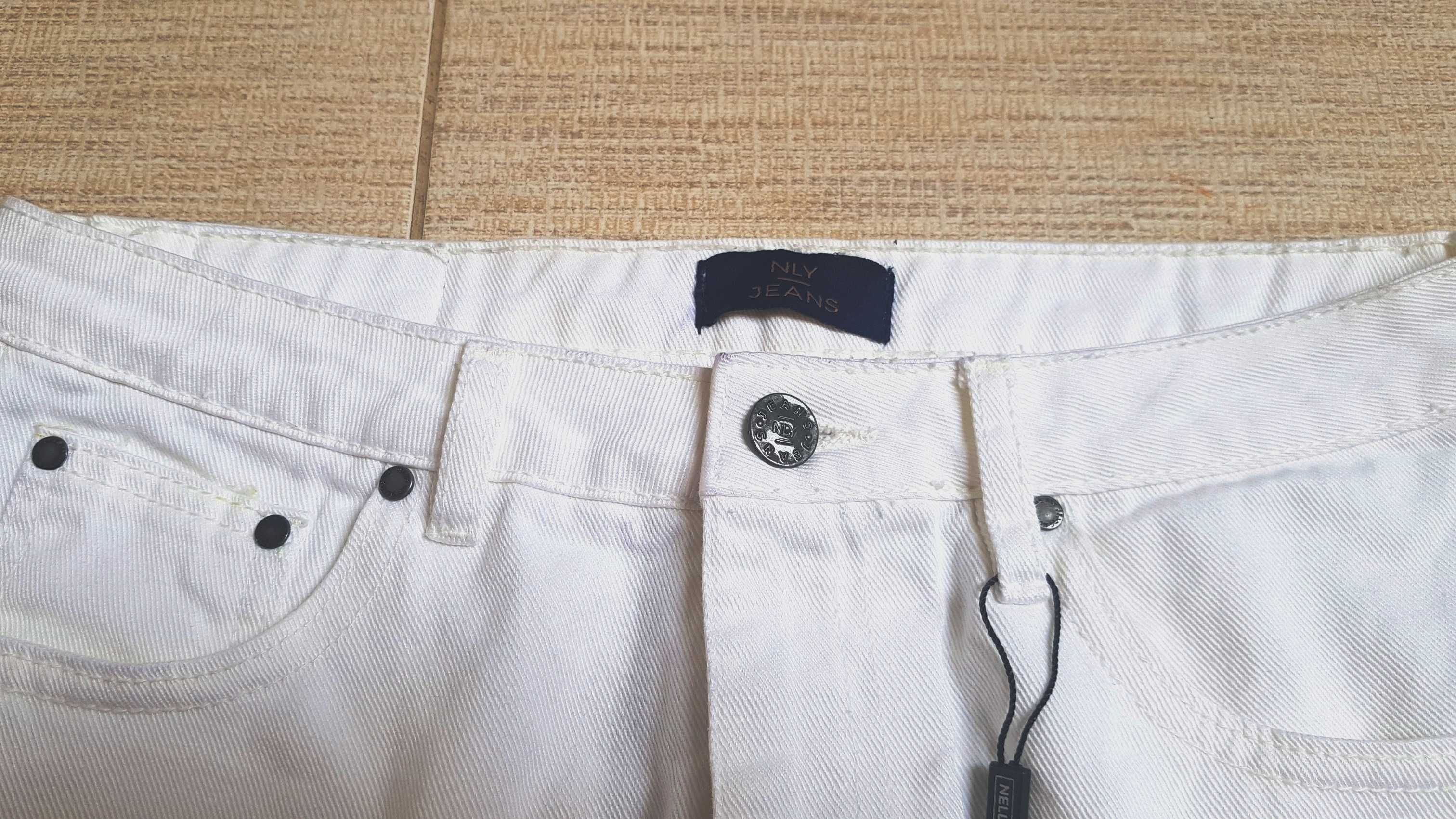 nowa jeansowa spódnica mini z dziurami Nelly Trend NLY Jeans S/36