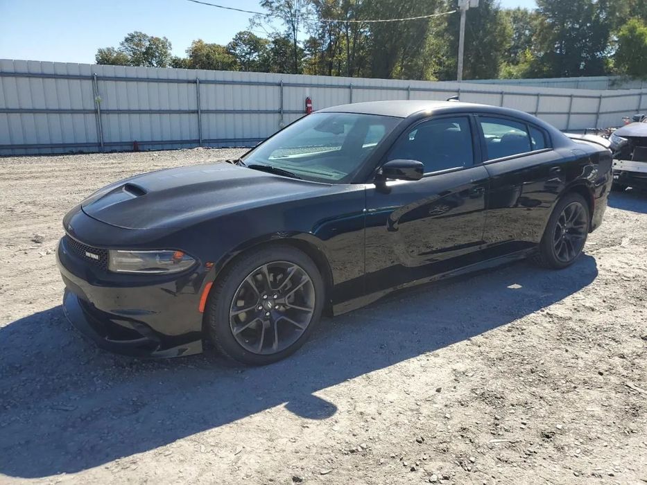 Dodge Charger Piękny amerykański sedan w wersji R/T 5.7L w drodze do Polski