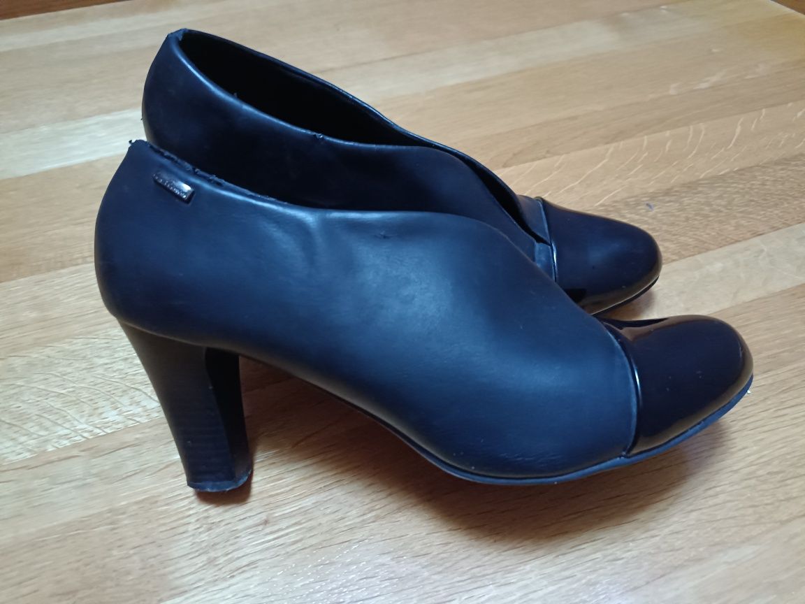 Buty damskie Clara Barson 40