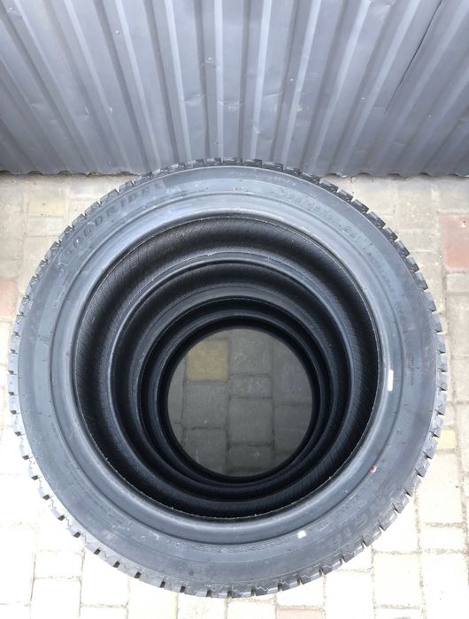 Шини Goodride 235/45 R18 Нова зимова