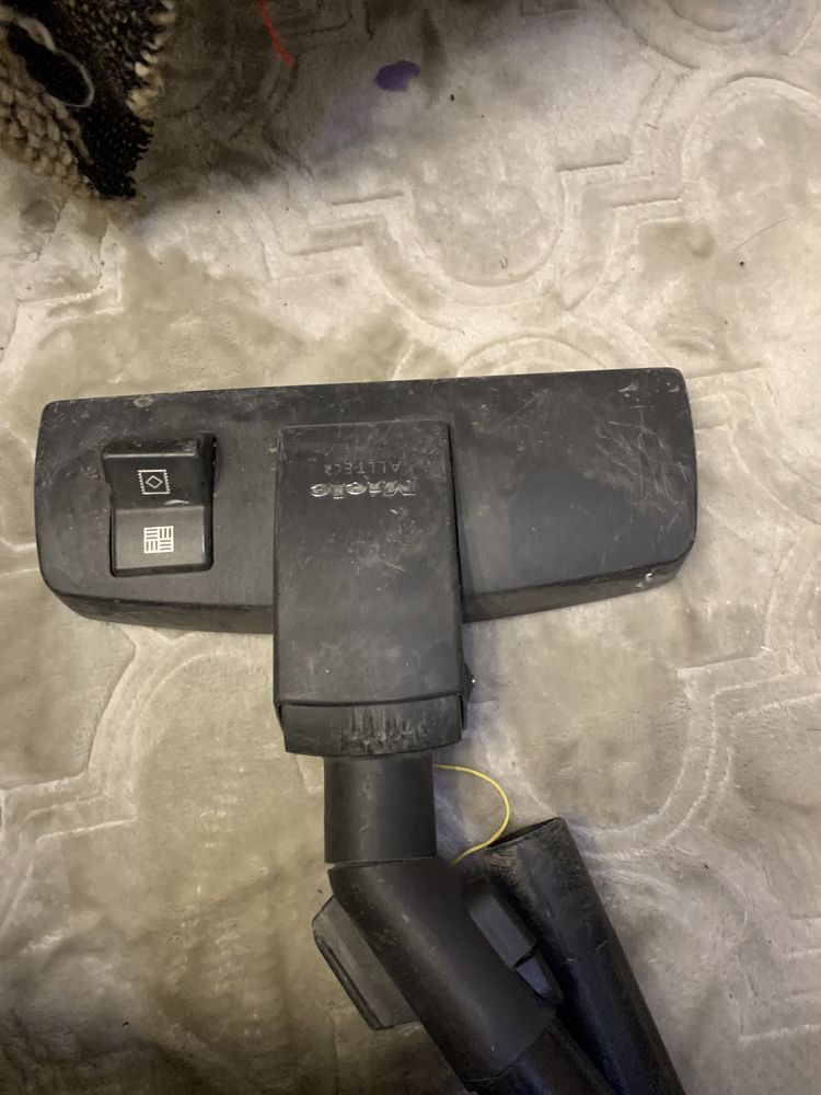Пилосос PHILIPS PowerPro Active FC8672/01. BOSCH BGL42455