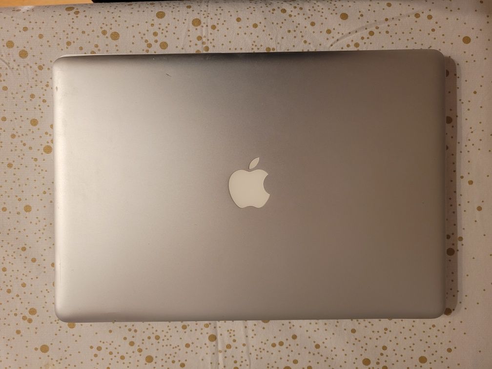 MacBook Pro 15 cali
