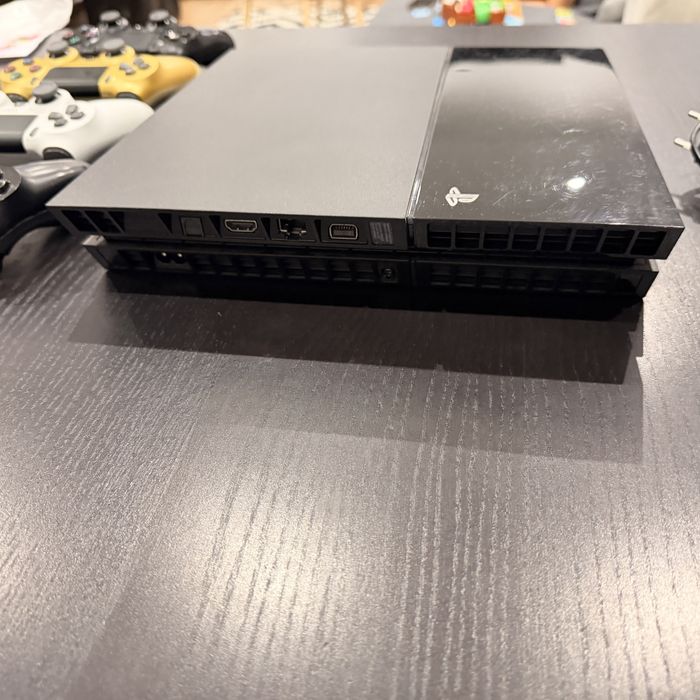 Ps4 | 10.01 | 500gb | 4 comandos 100€