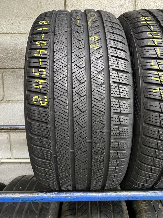 Всесезонні шини 245/40 R18 (97Y) VREDESTEIN
