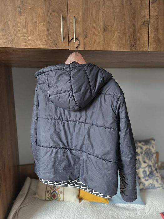 Kurtka nike. Elegancka