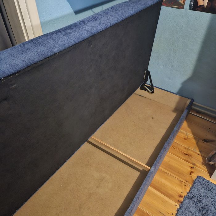 Łóżko Tapczan ze schowkiem, sprężyny