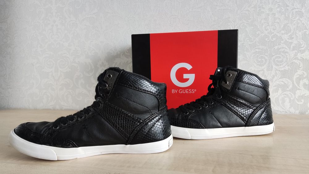 GUESS кроссовки ОРИГИНАЛ!!! Деми спортивные ботинки. 37 размер