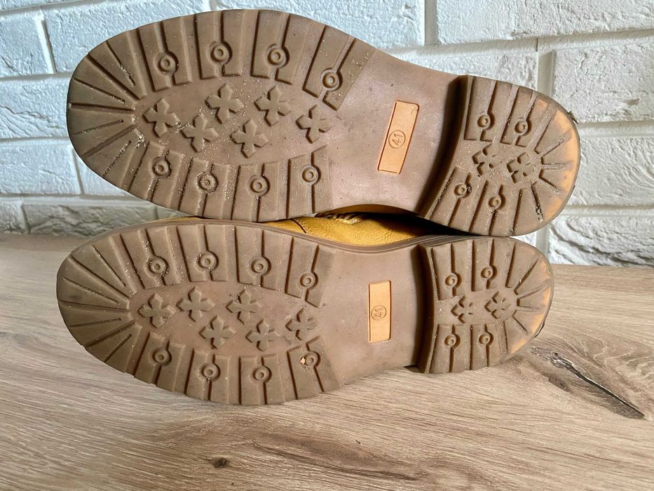 Buty męskie / wysokie ocieplane trzewiki / trapery r. 41 Lanetti