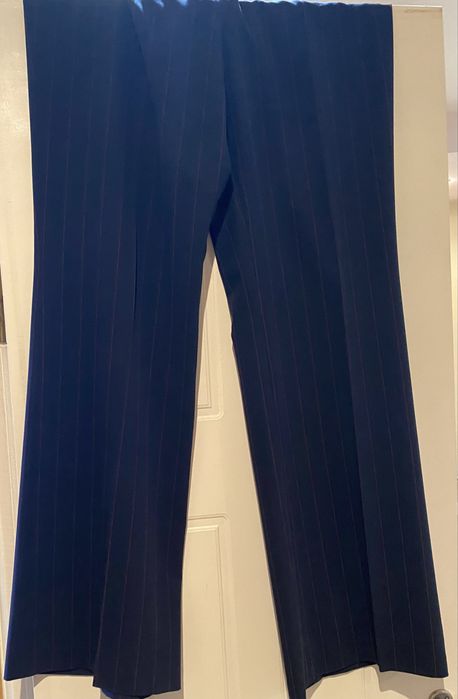 Трендовый костюм с ручной вышивкой