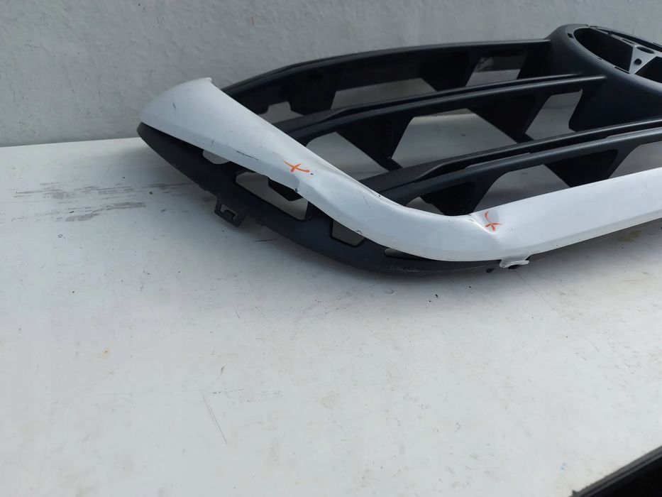 mercedes-benz sprinter w907 w910 18- grill atrapa blacha ramka