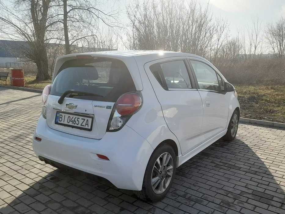 Chevrolet Spark EV 2016 электромобиль