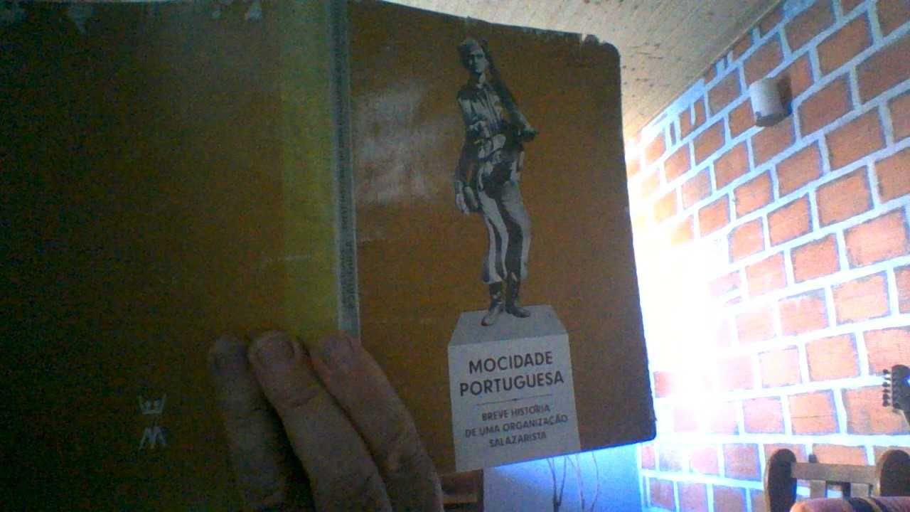 Livros antigos e raros