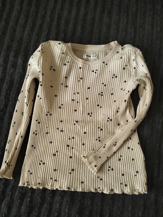 Джинсовка рожевого кольору і кофтинка