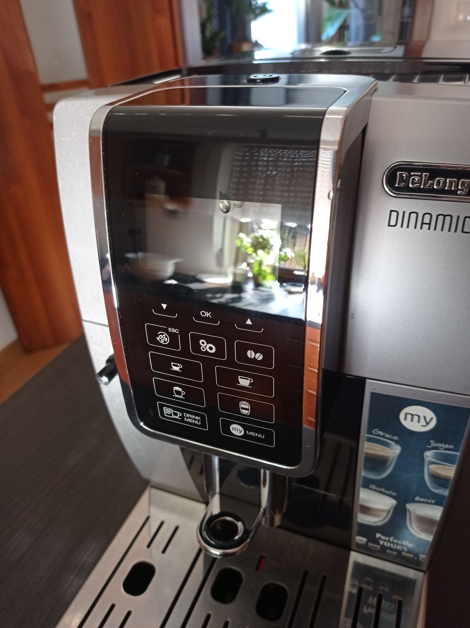 Ekspres DeLonghi Dinamica ECAM350.55