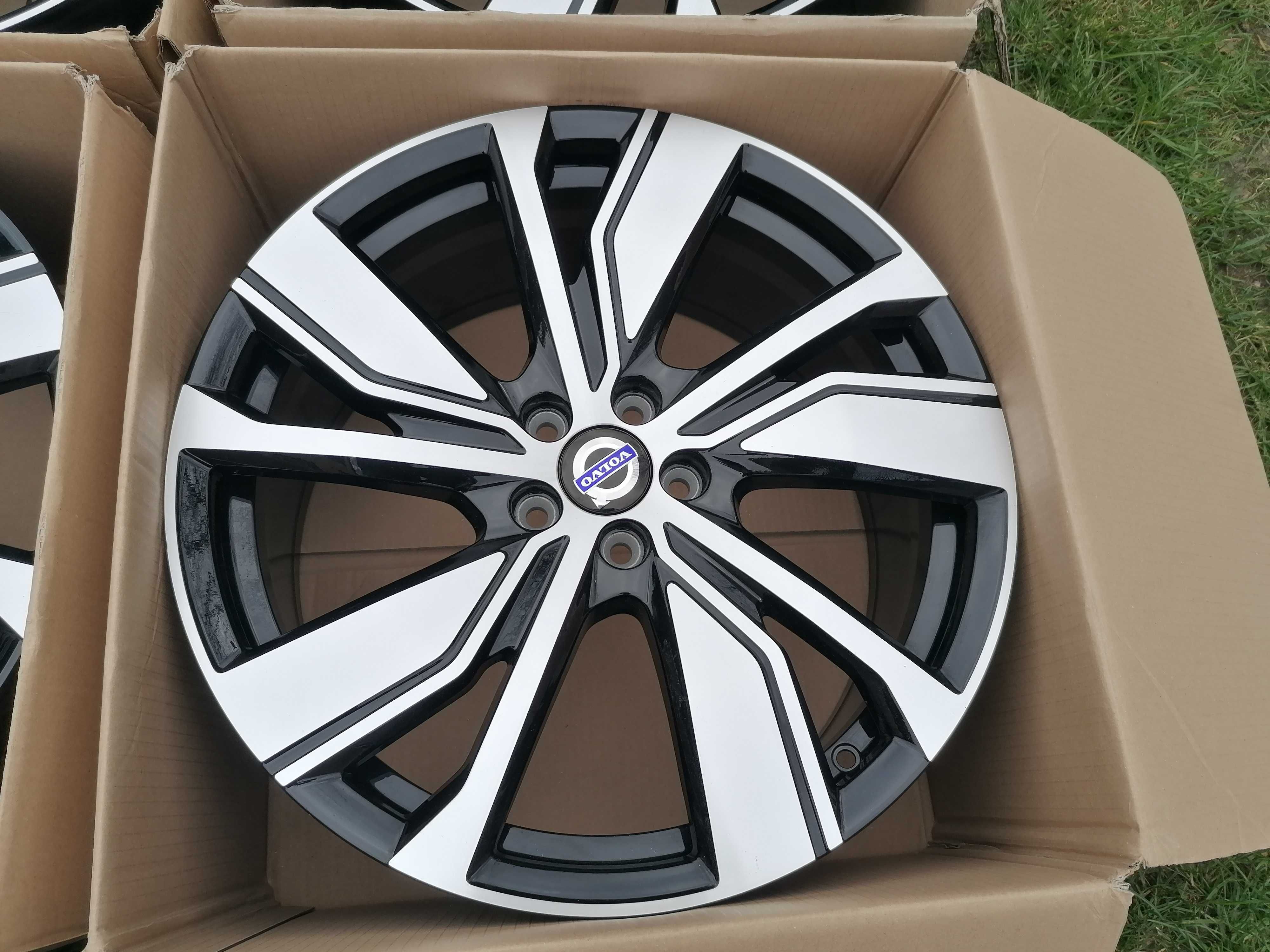 Felgi nowe oryginalne 20" volvo xc40 8" i 9"