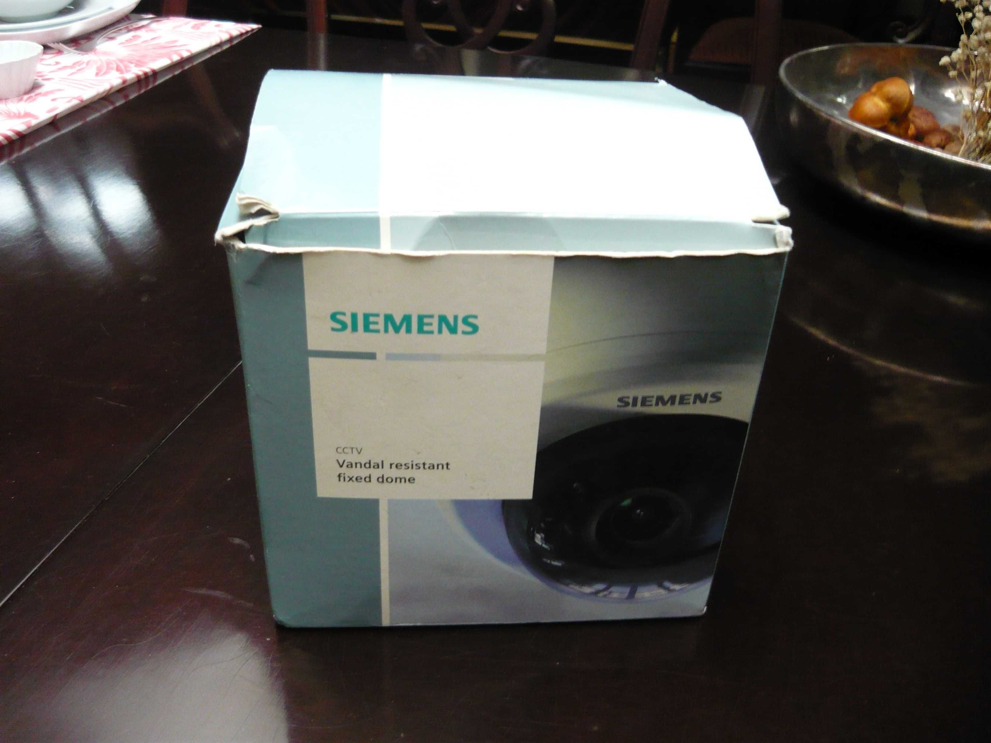 Siemens Ref CVVC1317-LP - Camara diurna/noturna anti-vandalismo - Nova