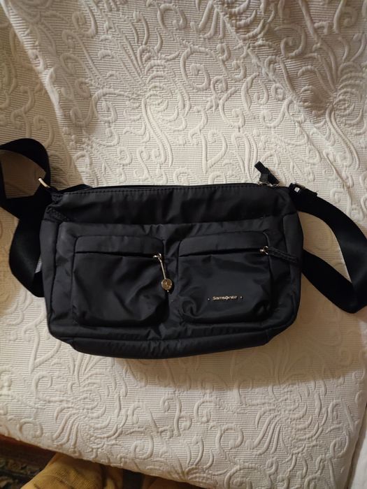 Vendo mala Samsonite preta