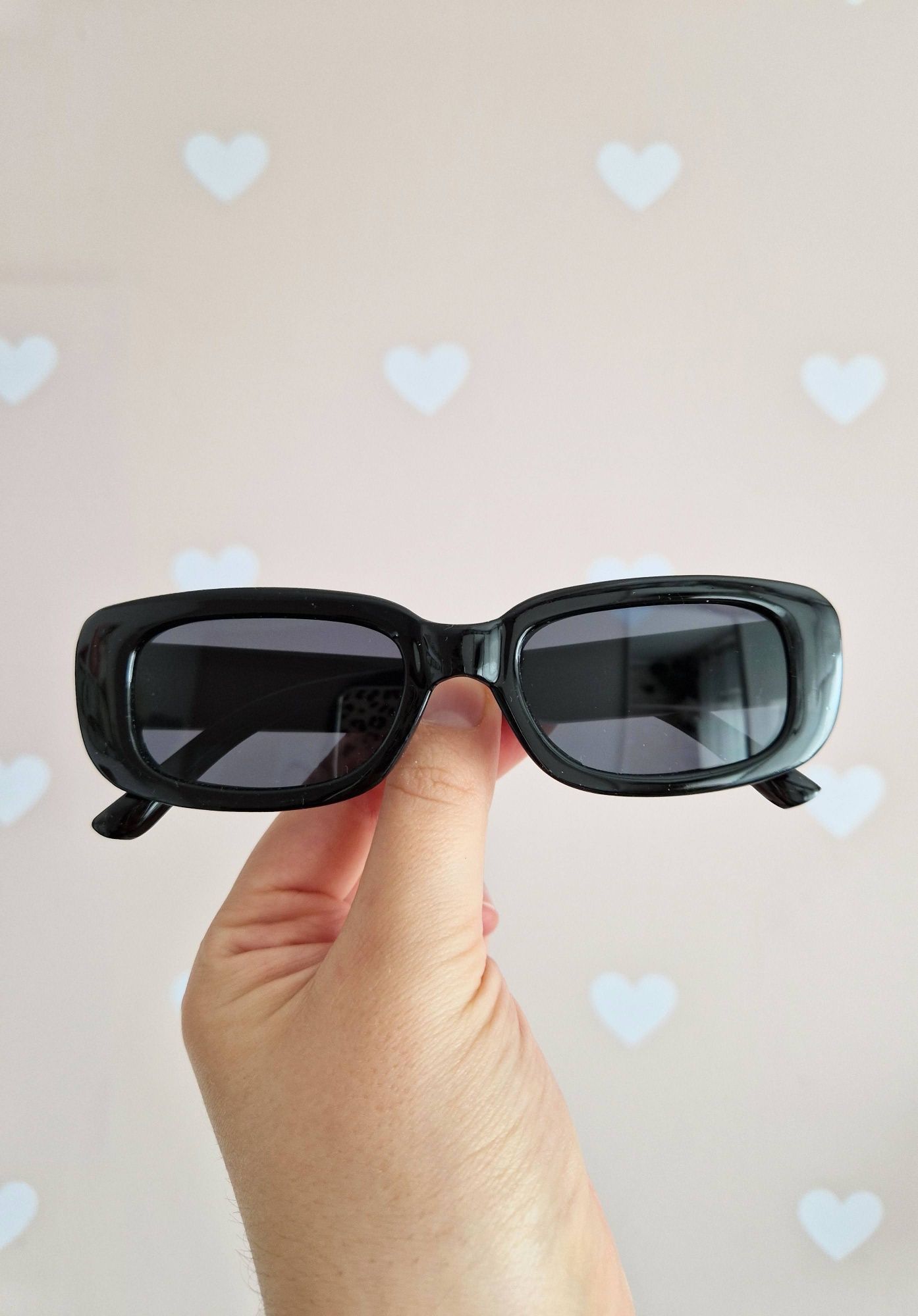 Czarne okulary damskie przeciwsłoneczne uv400 w etui nowe vintage