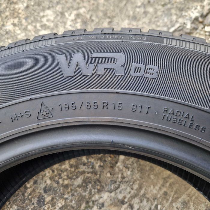 Зимові шини, резина 195 65 R15 Nokian (Нокіан) 4шт.