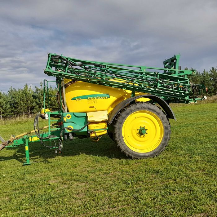 Opryskiwacz John Deere 740