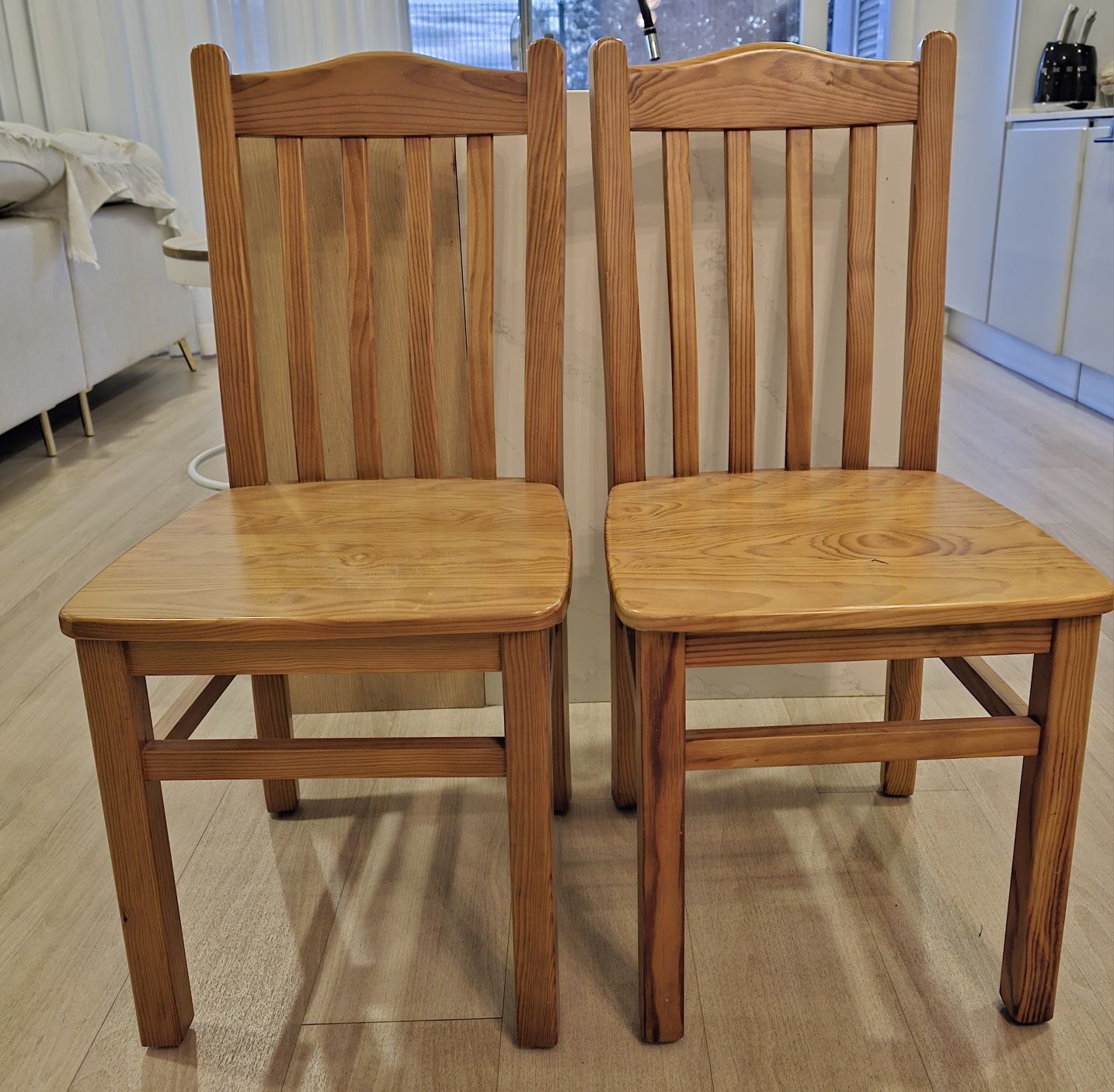 Conjunto de 2 cadeiras madeira maciça