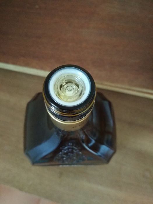 Бутылка стеклянная для алкогольных напитков разливного алкоголя 1 л