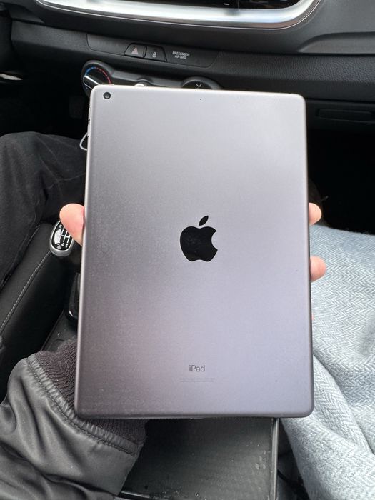 Планшет Apple iPad 10.2" (8 Gen) 32GB Wi-Fi 2020 Space Gray