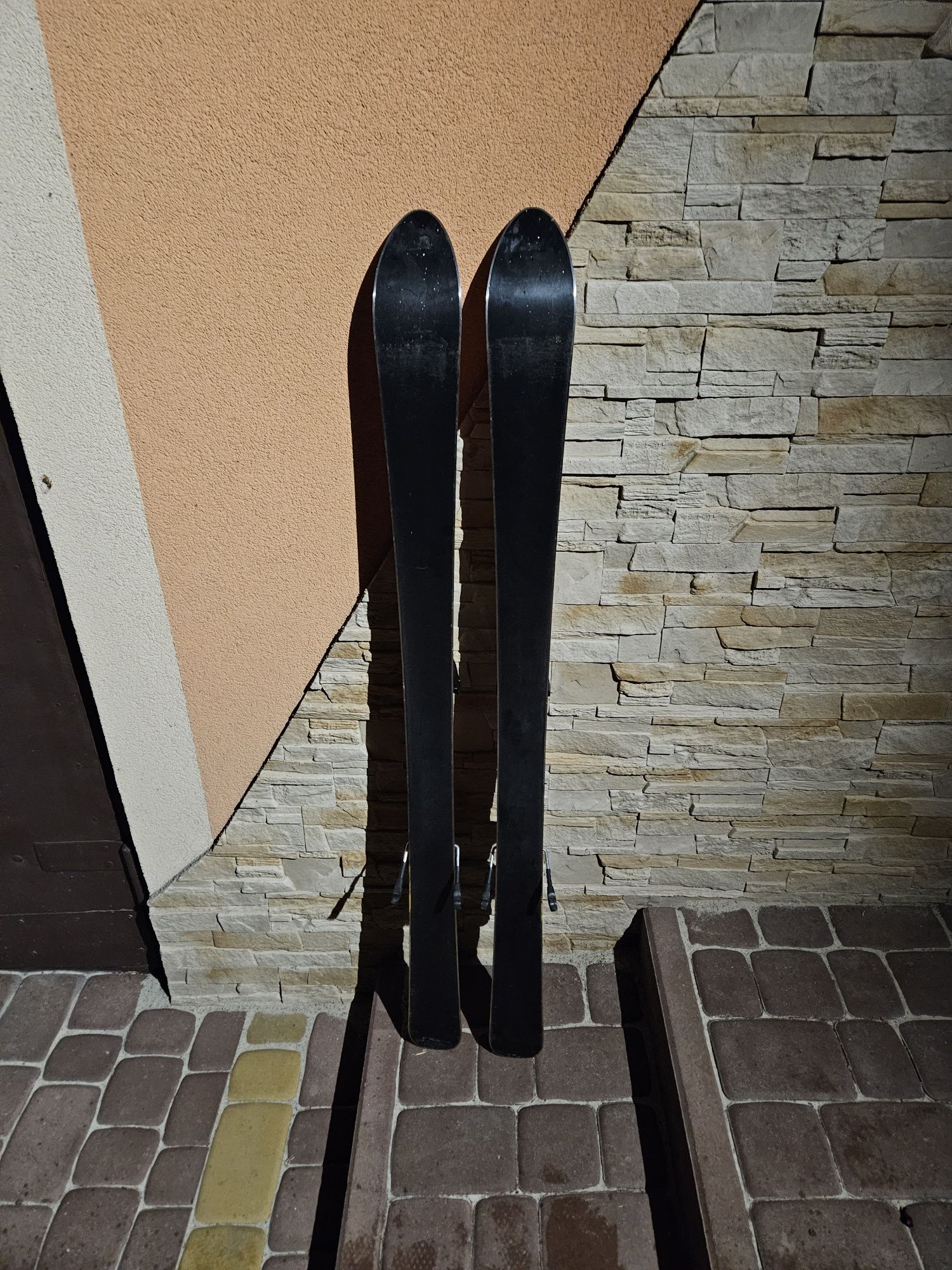 Narty V3TEC XR CROSS 120cm + wiązania
