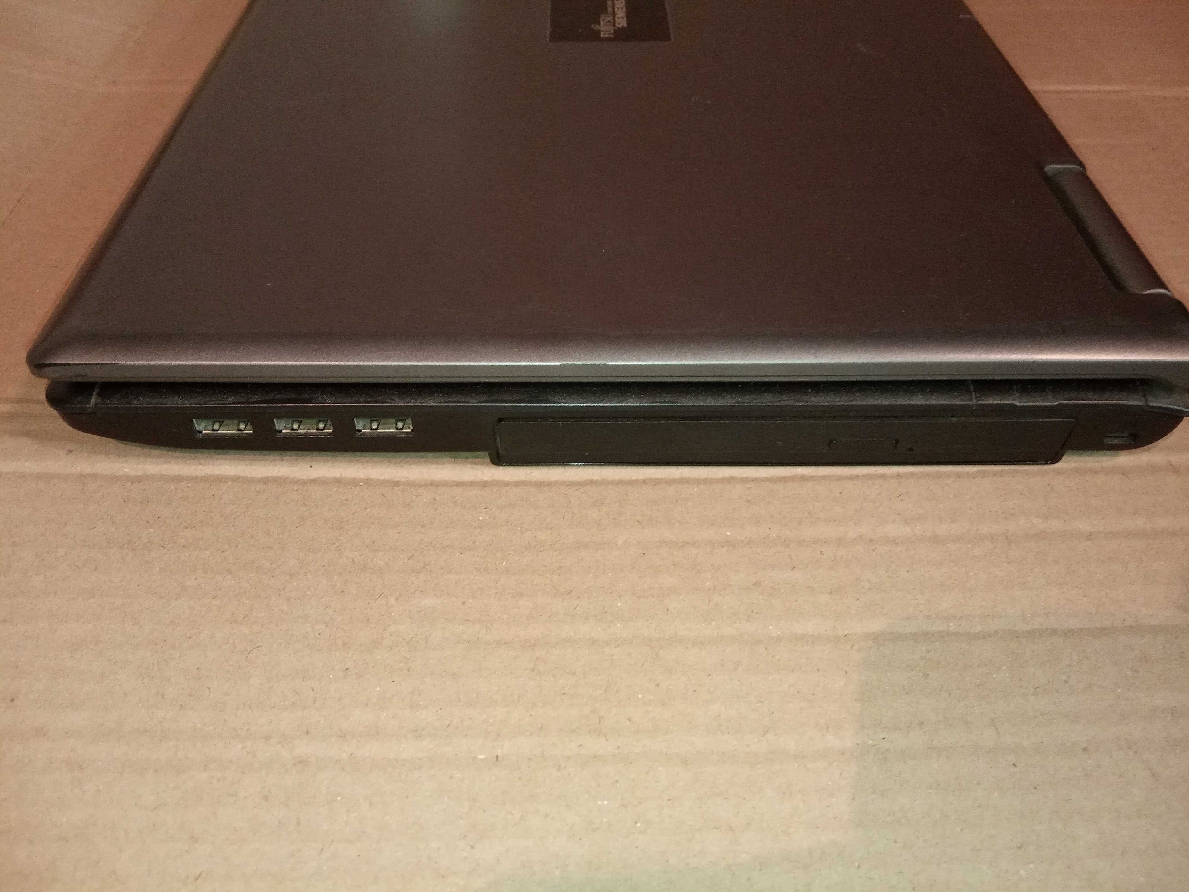 Ноутбук Fujitsu Siemens Esprimo Mobile V5515