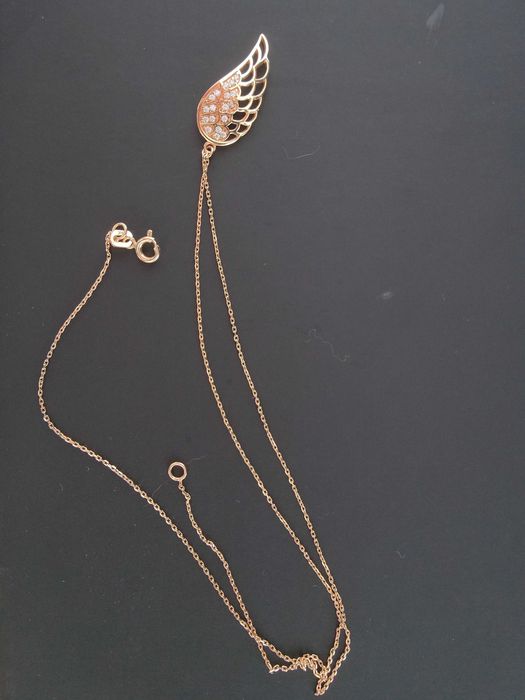 Naszyjnik złoty pióro z cyrkoniami