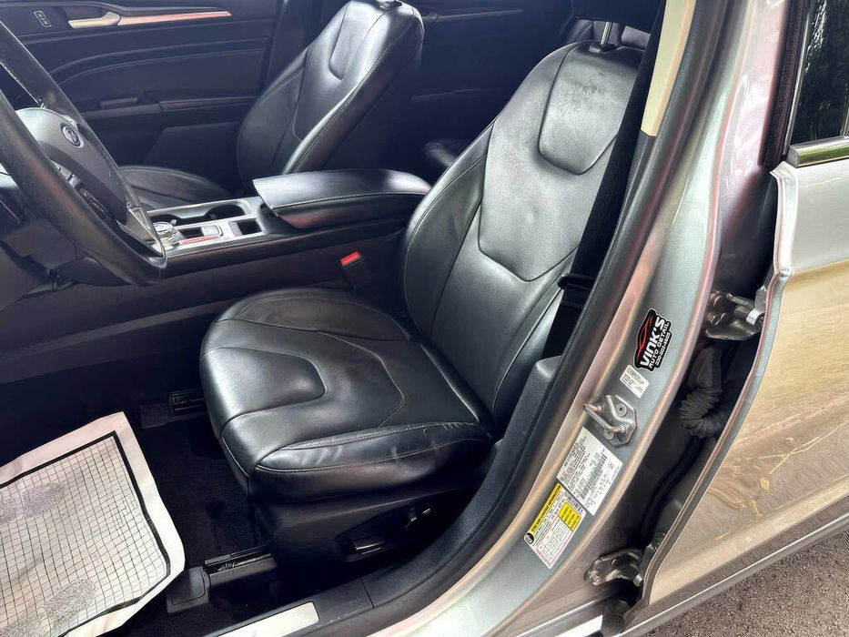 Ford Fusion      2020