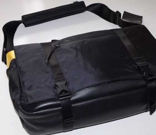 Nike Eugene NSW Premier Torba na Laptopa Messenger (15L) Nowa