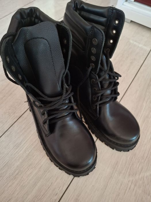 Buty robocze czarne roz.41 wysokie.
