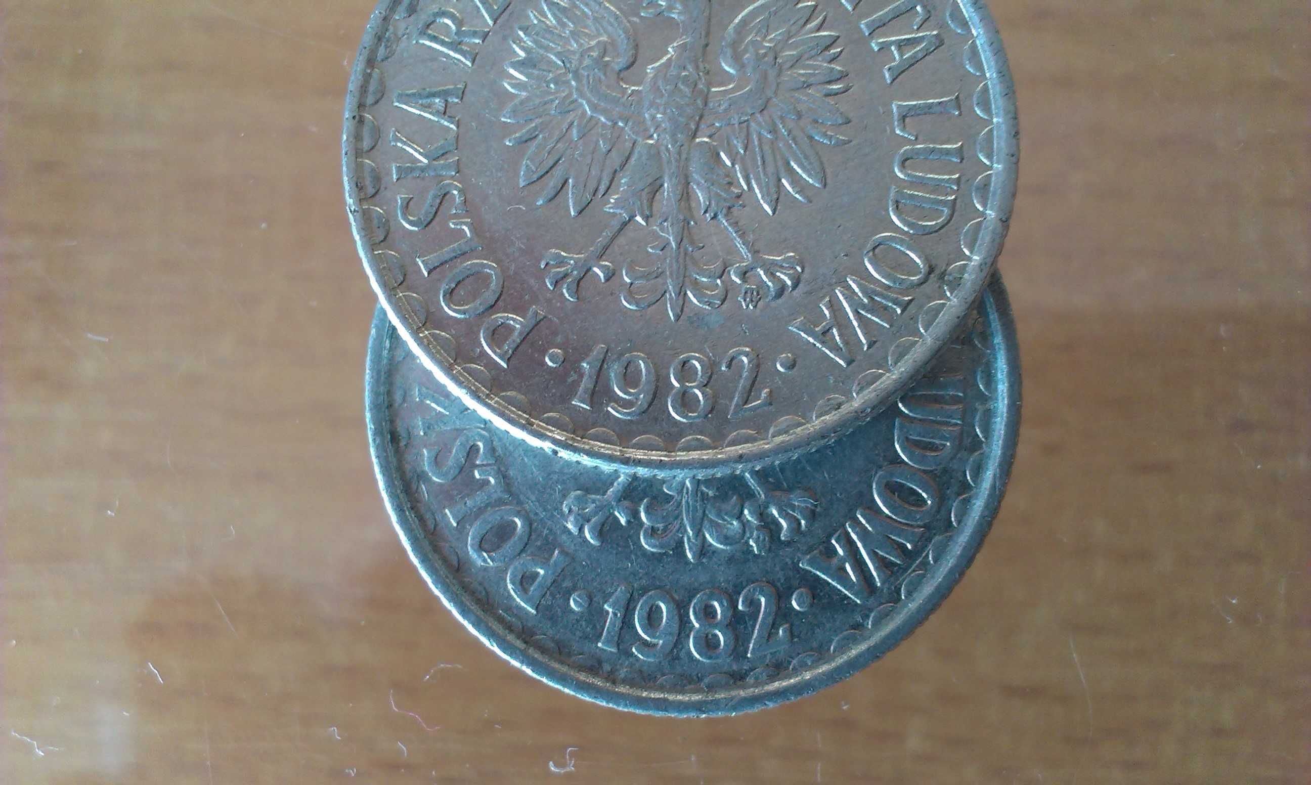 Moneta 1 złoty 1982, odmiana A, cienka data. Bardzo rzadka moneta PRL.