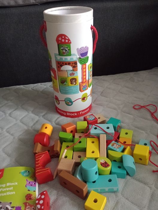 Drewniane klocki do nawlekania Tooky Toy