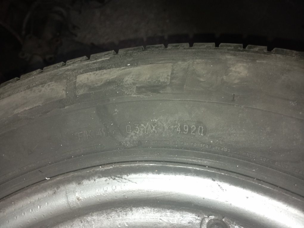 Продам резину с дісками Michelin 235/70/16c