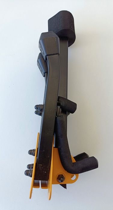 Tripé suporte guitarra ou baixo Hercules