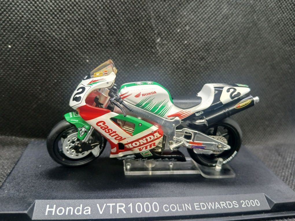 Miniaturas  de Moto GP 1/24 como novas