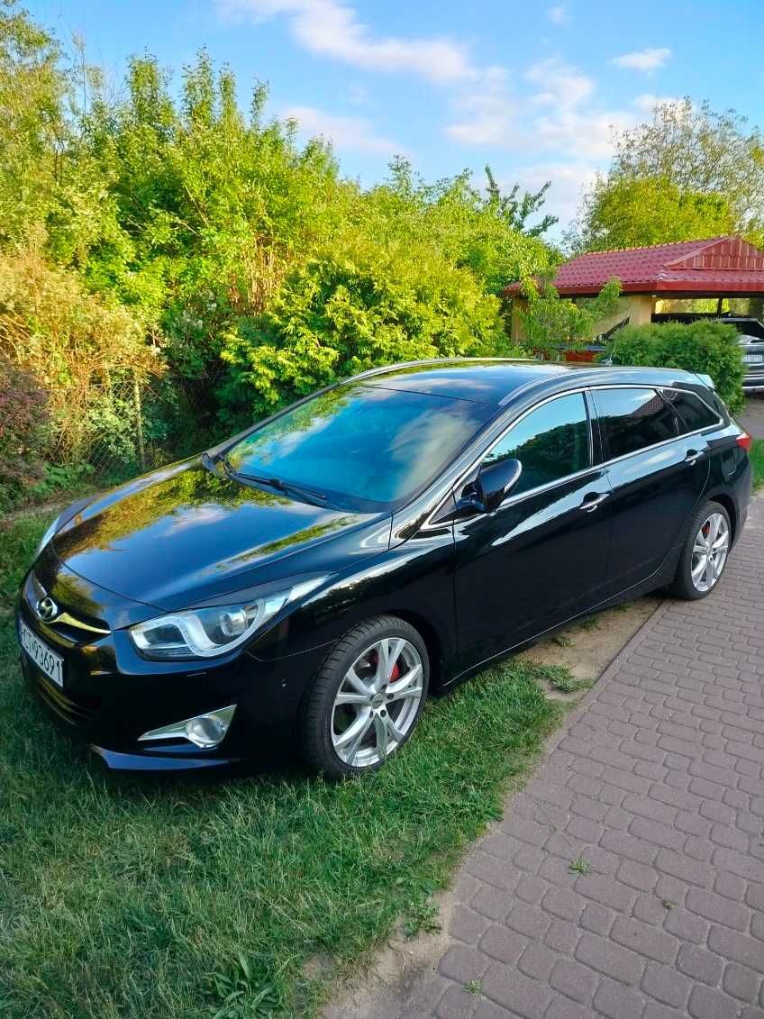 Sprzedam Hyundai i40, kombi 2.0 automat, 2012r, bogate wyposażenie!