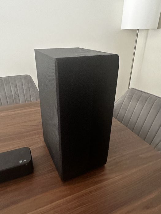 Soundbar LG SL4Y 2.1 subwoofer