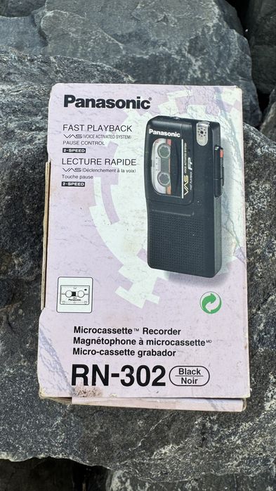 Диктофон на кассетах Panasonic RN-302 панасоник касетный диктофон