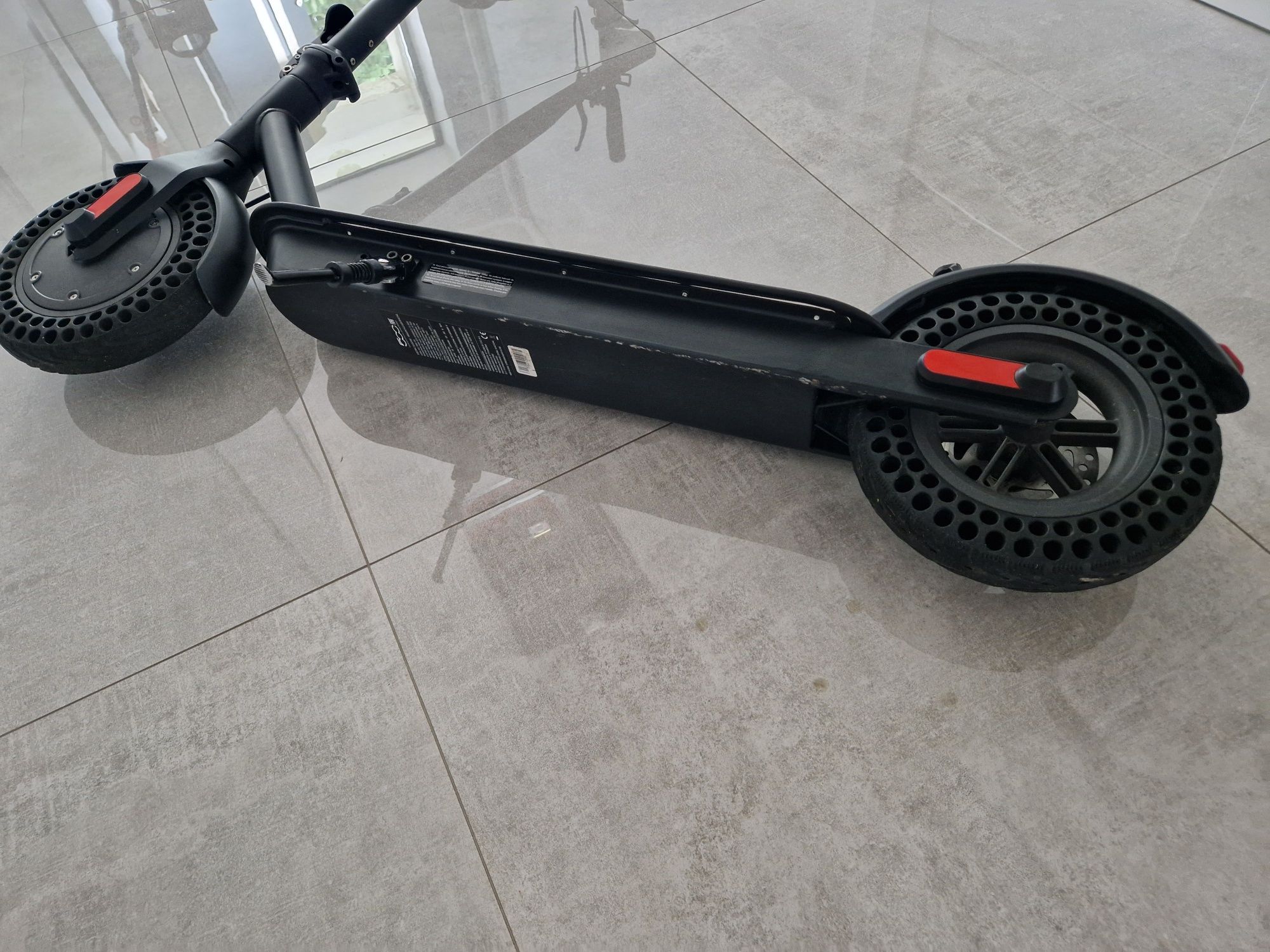 Hulajnoga elektryczna Fiat F500-F10 przebieg 586km 350w 140kg max